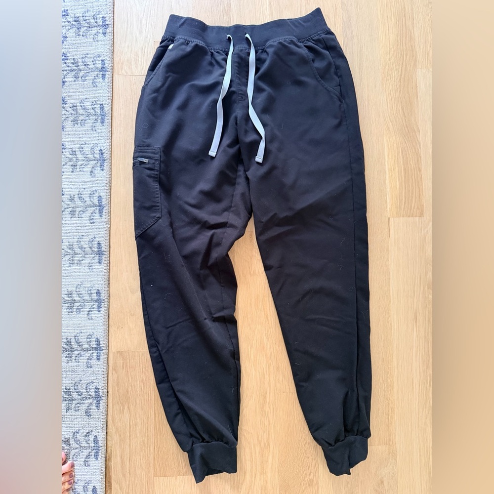 FIGS joggers